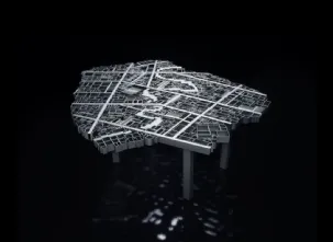 Tavolo di design Baghdad Ispirato alla planimetria della capitale dell’Iraq costituito da centinaia di diversi profili estrusi d’alluminio, saldati artisticamente a mano in modo da formare una singola superficie totalmente traforata di Edra