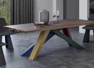 Tavolo Big Table con piano in legno e gambe in acciaio tagliato al laser in diverse misure e forme geometriche, sagomate e verniciate opache, in numerose combinazioni di colori, di Bonaldo