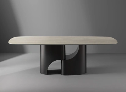 Tavolo Taijitu con top in ceramica di Bonaldo