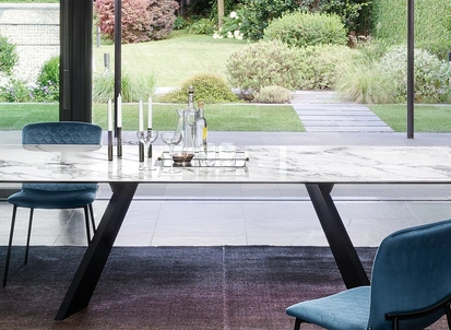 Tavolo fisso in ceramica Icaro di Calligaris