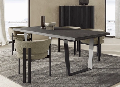 Tavolo Cocoon Allungabile in legno secolare Nero di Nature Design