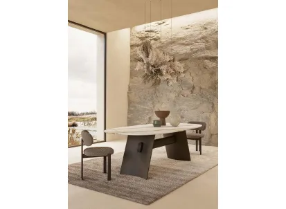 Tavolo con piano in marmo e struttura in metallo finitura bronzo Wave Nature Design