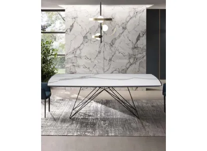 Tavolo Pegaso con top in Legno con inserto in Ceramica e base in tondino di acciaio di Riflessi