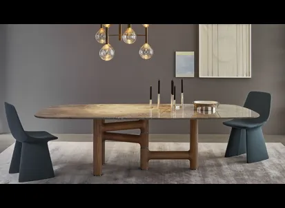 Tavolo Pivot con top in ceramica e base in legno massello di Bonaldo