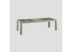 Tavolo allungabile Plaza Stone Major realizzato in legno massello di Conifera finitura Forest con top con inserti in grès porcellanato finitura Pietra di Dialma Brown