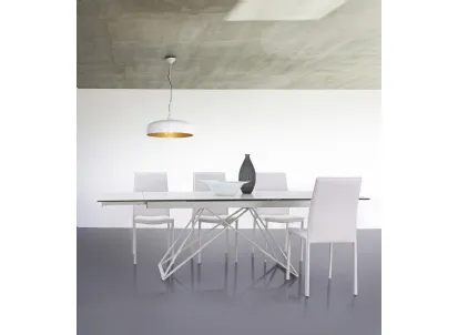 Tavolo con struttura in acciaio e piano in ceramica Quasar Allungabile di Bizzotto