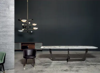 Tavolo con base in metallo e piano in marmo Romeo di Baxter
