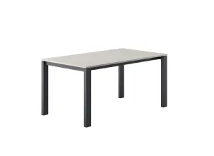 Tavolo Sinfonia con piano in laminato e struttura in metallo di Veneta Cucine