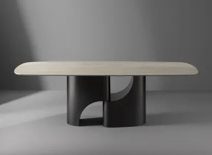 Tavolo Taijitu con piano in marmo e base in metallo di Bonaldo