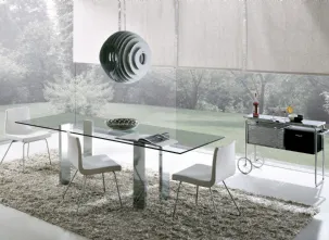 Tavolo con piano rettangolare in vetro con base in alluminio Taul di Misuraemme