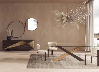 Tavolo X in cristallo extrachiaro con base in metallo e legno secolare di Nature Design