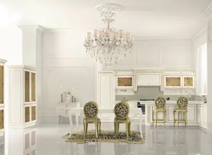 Cucina Classica angolare Mirabeau in laccato Bianco di Veneta Cucine