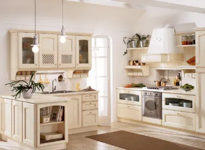 Cucina Classica con penisola Villa d'Este in legno laccato Avorio di Veneta Cucine