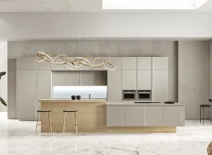 Cucina Design con isola Way Materia in vetro satinato grigio atlantico e rovere di Snaidero