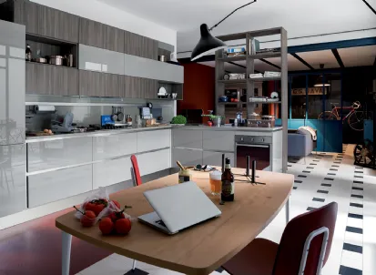 Cucina Moderna Carrera angolare in laccato lucido Grigio Metallo di Veneta Cucine