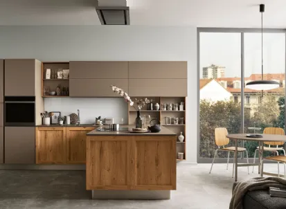 Cucina Moderna angolare Milano in Rovere e laccato Marrone di Veneta Cucine