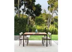 Tavolo Casilda con top in legno e marmo e struttura in alluminio moderno di Talenti