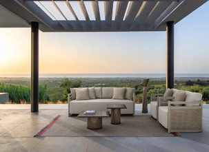 Arredo da esterno Edwin Alu in tessuto imbottito e alluminio di Talenti